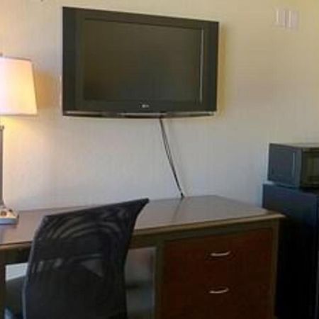 Lemon Heights Inn Tustin Bagian luar foto