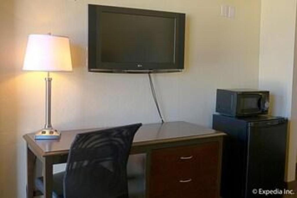 Lemon Heights Inn Tustin Bagian luar foto