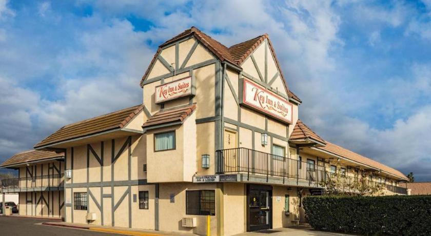 Lemon Heights Inn Tustin Bagian luar foto