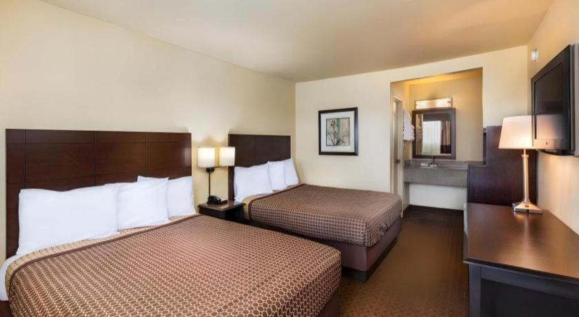 Lemon Heights Inn Tustin Bagian luar foto