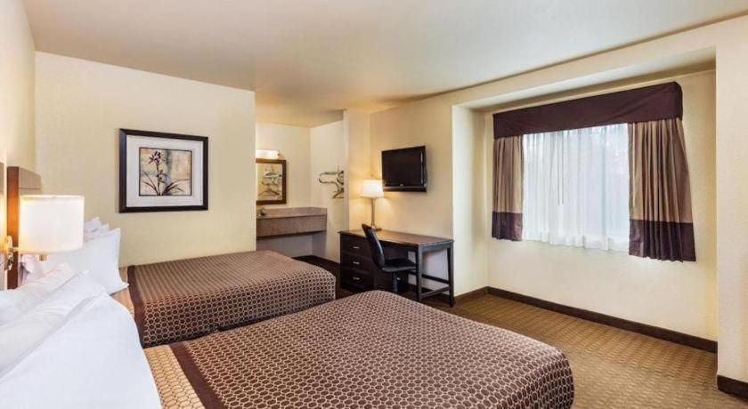 Lemon Heights Inn Tustin Bagian luar foto
