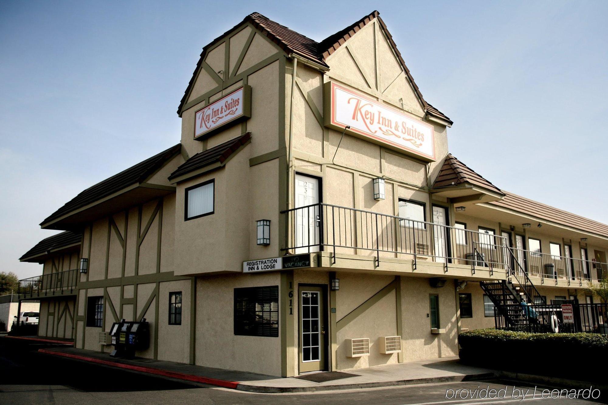 Lemon Heights Inn Tustin Bagian luar foto