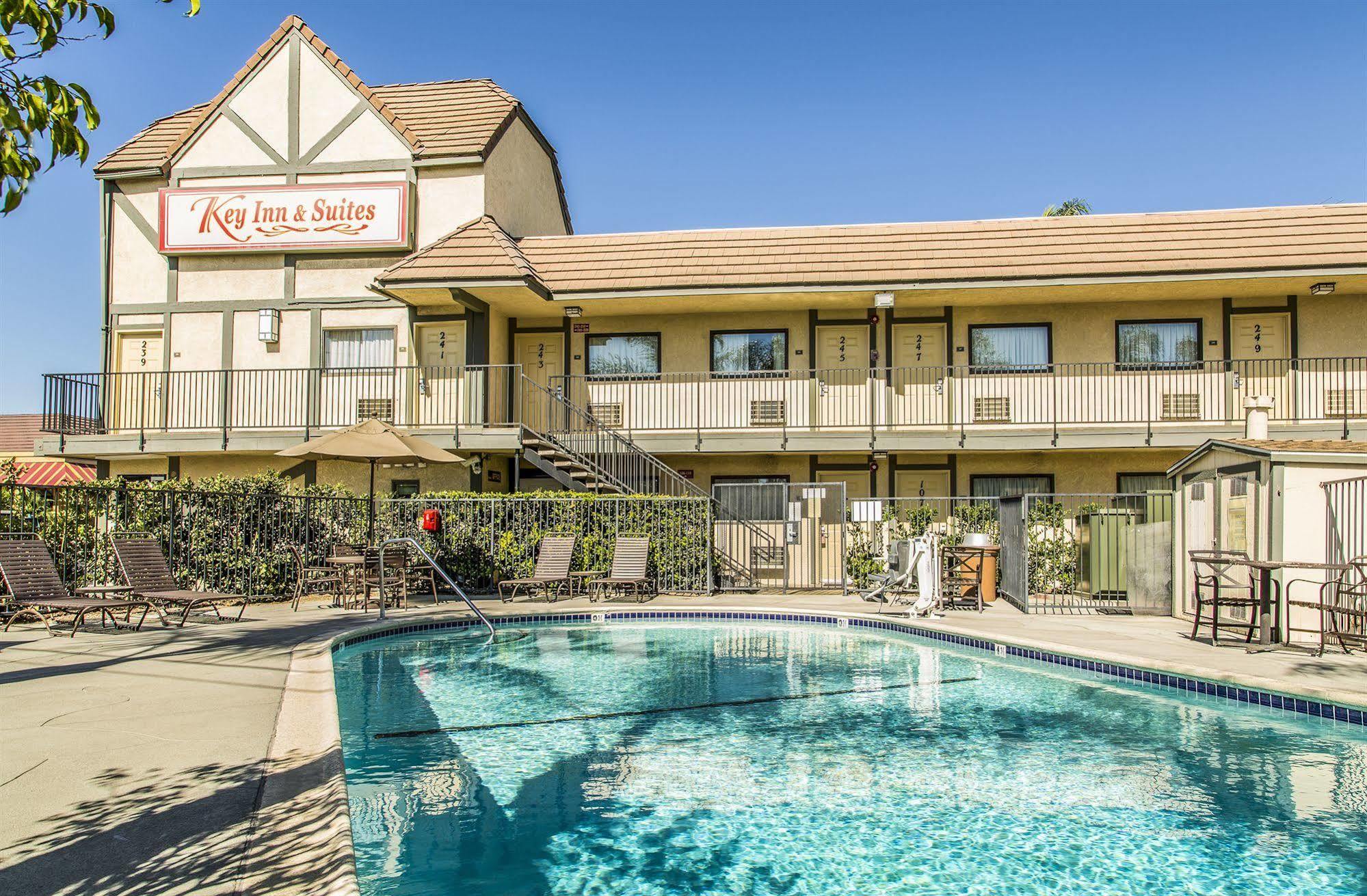 Lemon Heights Inn Tustin Bagian luar foto