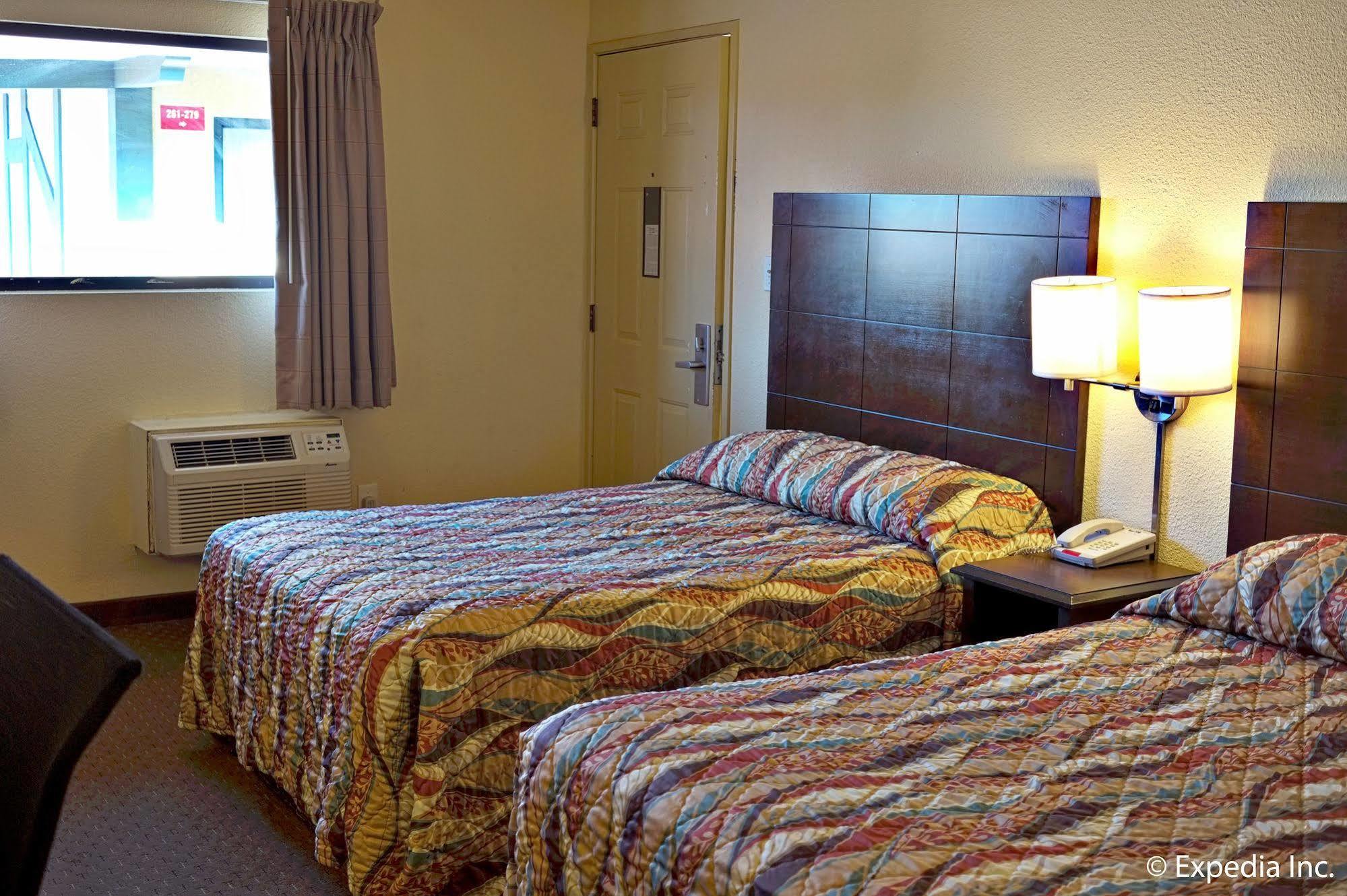 Lemon Heights Inn Tustin Bagian luar foto