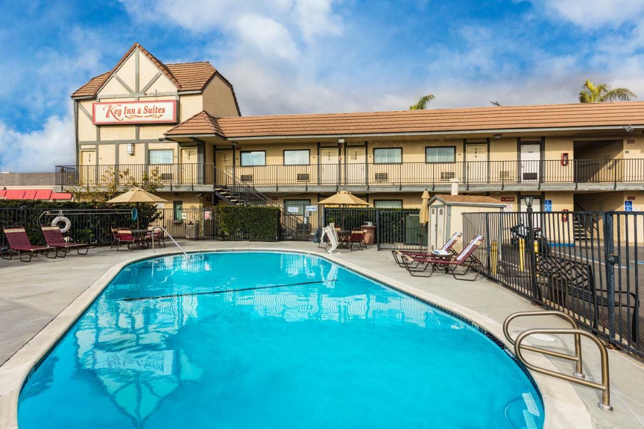 Lemon Heights Inn Tustin Bagian luar foto